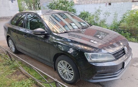 Volkswagen Jetta VI, 2015 год, 1 250 000 рублей, 2 фотография