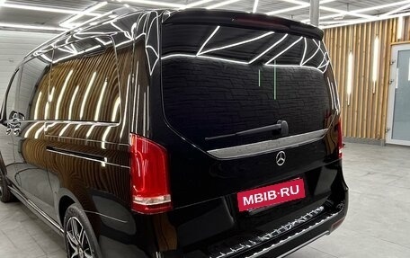 Mercedes-Benz V-Класс, 2020 год, 7 600 000 рублей, 2 фотография
