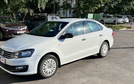 Volkswagen Polo VI (EU Market), 2018 год, 1 370 000 рублей, 2 фотография