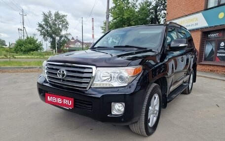 Toyota Land Cruiser 200, 2013 год, 3 999 000 рублей, 9 фотография