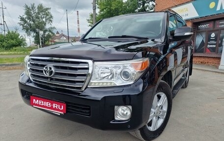 Toyota Land Cruiser 200, 2013 год, 3 999 000 рублей, 34 фотография