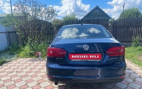 Volkswagen Jetta VI, 2012 год, 650 000 рублей, 3 фотография