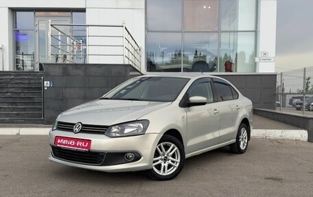 Volkswagen Polo VI (EU Market), 2012 год, 800 000 рублей, 1 фотография