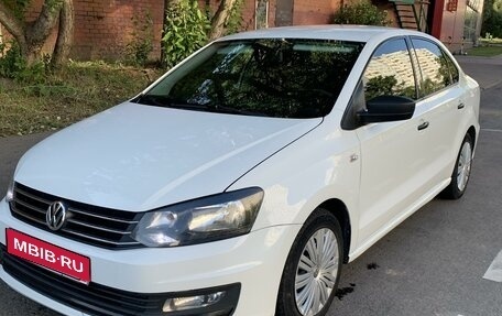 Volkswagen Polo VI (EU Market), 2019 год, 1 300 000 рублей, 1 фотография