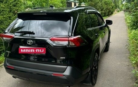 Toyota RAV4, 2021 год, 4 270 000 рублей, 5 фотография