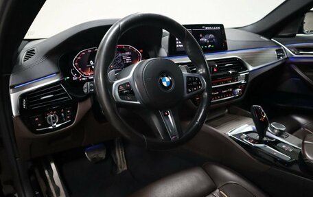 BMW 5 серия, 2019 год, 4 900 000 рублей, 11 фотография