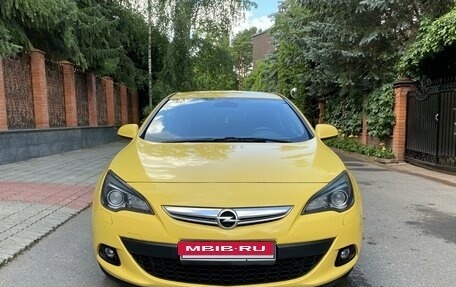 Opel Astra J, 2013 год, 920 000 рублей, 2 фотография