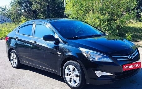 Hyundai Solaris II рестайлинг, 2014 год, 1 100 000 рублей, 4 фотография