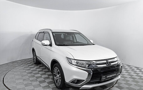 Mitsubishi Outlander III рестайлинг 3, 2017 год, 2 527 000 рублей, 3 фотография