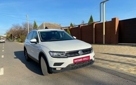 Volkswagen Tiguan II, 2018 год, 2 475 000 рублей, 3 фотография