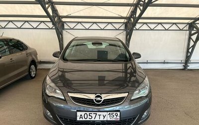 Opel Astra J, 2011 год, 800 000 рублей, 1 фотография