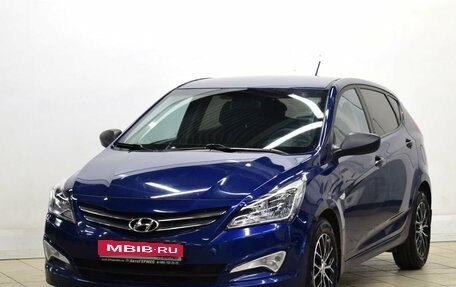 Hyundai Solaris II рестайлинг, 2015 год, 1 055 000 рублей, 1 фотография