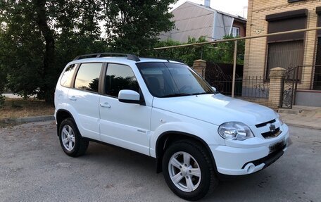 Chevrolet Niva I рестайлинг, 2013 год, 750 000 рублей, 1 фотография