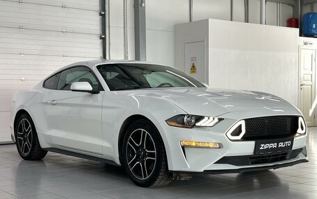 Ford Mustang VI рестайлинг, 2018 год, 2 999 999 рублей, 3 фотография