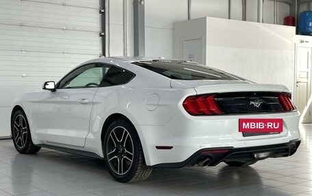 Ford Mustang VI рестайлинг, 2018 год, 2 999 999 рублей, 7 фотография