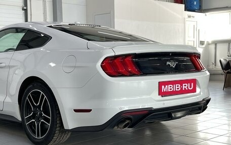 Ford Mustang VI рестайлинг, 2018 год, 2 999 999 рублей, 8 фотография