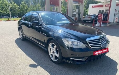 Mercedes-Benz S-Класс, 2010 год, 1 730 000 рублей, 2 фотография