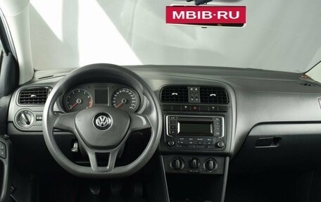 Volkswagen Polo VI (EU Market), 2015 год, 875 999 рублей, 7 фотография