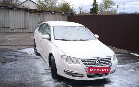 Volkswagen Passat B6, 2008 год, 750 000 рублей, 2 фотография