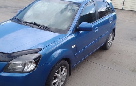 KIA Rio II, 2011 год, 750 000 рублей, 1 фотография