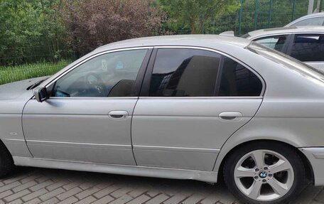 BMW 5 серия, 2001 год, 500 000 рублей, 13 фотография