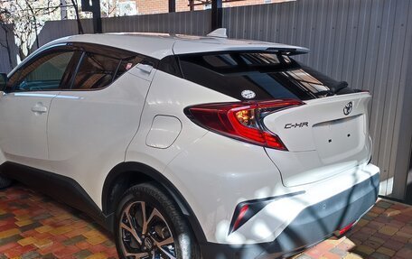 Toyota C-HR I рестайлинг, 2018 год, 2 248 000 рублей, 9 фотография