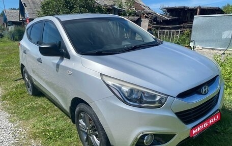 Hyundai ix35 I рестайлинг, 2014 год, 1 570 000 рублей, 2 фотография