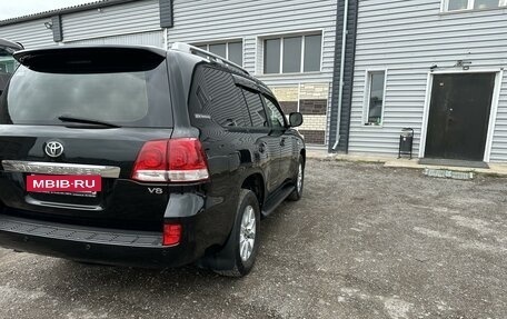 Toyota Land Cruiser 200, 2011 год, 3 300 000 рублей, 4 фотография