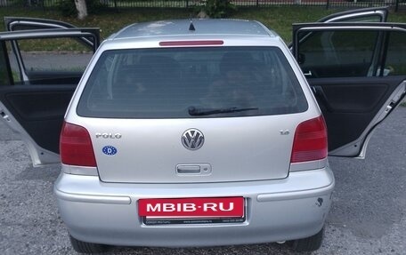 Volkswagen Polo III рестайлинг, 2001 год, 300 000 рублей, 2 фотография