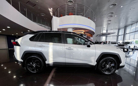 Toyota RAV4, 2021 год, 3 749 000 рублей, 4 фотография