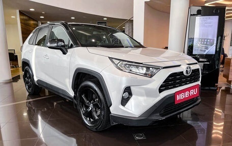 Toyota RAV4, 2021 год, 3 749 000 рублей, 3 фотография