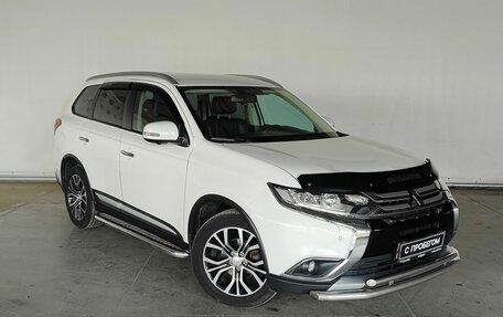 Mitsubishi Outlander III рестайлинг 3, 2017 год, 2 565 000 рублей, 3 фотография