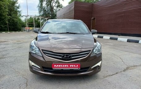 Hyundai Solaris II рестайлинг, 2015 год, 995 000 рублей, 2 фотография