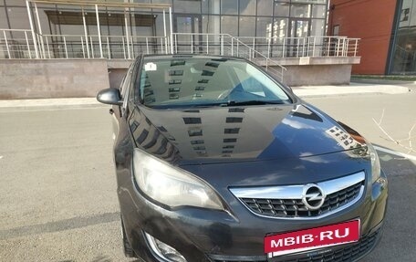 Opel Astra J, 2011 год, 850 000 рублей, 3 фотография