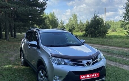 Toyota RAV4, 2013 год, 2 330 000 рублей, 3 фотография