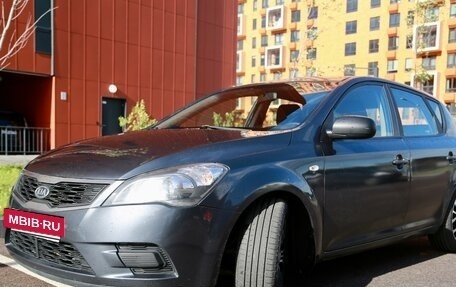 KIA cee'd I рестайлинг, 2010 год, 650 000 рублей, 3 фотография