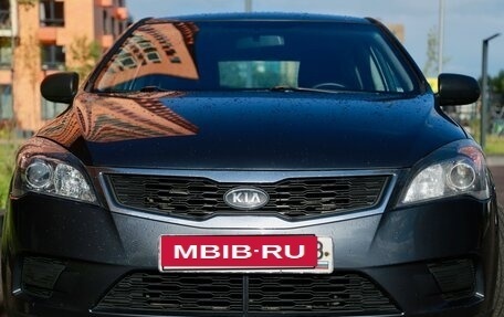 KIA cee'd I рестайлинг, 2010 год, 650 000 рублей, 2 фотография