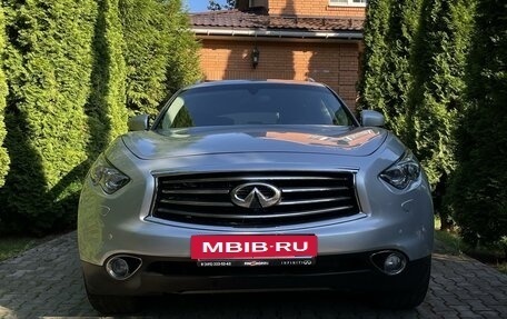 Infiniti FX II, 2012 год, 2 900 000 рублей, 2 фотография