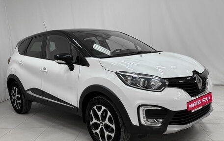 Renault Kaptur I рестайлинг, 2018 год, 1 827 000 рублей, 3 фотография