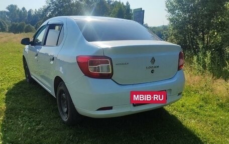 Renault Logan II, 2018 год, 700 000 рублей, 4 фотография