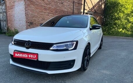 Volkswagen Jetta VI, 2012 год, 1 650 000 рублей, 2 фотография