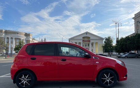 Chevrolet Aveo III, 2010 год, 560 000 рублей, 2 фотография