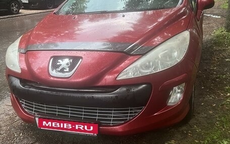 Peugeot 308 II, 2010 год, 469 990 рублей, 2 фотография