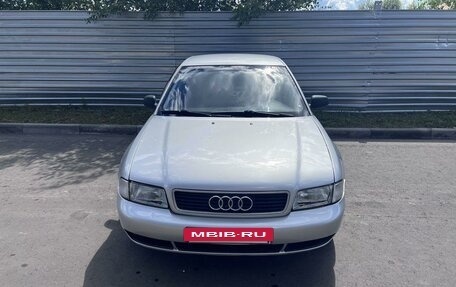 Audi A4, 1995 год, 295 000 рублей, 2 фотография