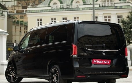 Mercedes-Benz V-Класс, 2024 год, 19 500 000 рублей, 6 фотография