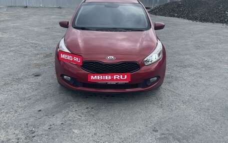 KIA cee'd III, 2013 год, 964 000 рублей, 2 фотография