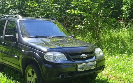 Chevrolet Niva I рестайлинг, 2011 год, 630 000 рублей, 2 фотография