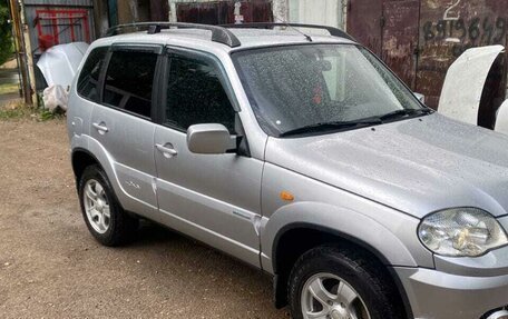 Chevrolet Niva I рестайлинг, 2010 год, 550 000 рублей, 5 фотография