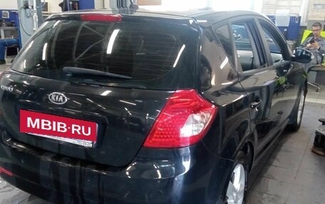 KIA cee'd I рестайлинг, 2011 год, 785 700 рублей, 3 фотография