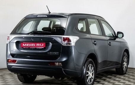 Mitsubishi Outlander III рестайлинг 3, 2014 год, 1 399 000 рублей, 5 фотография